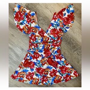 Woman's Floral Swim Dress Bathing Suit Flutter Sleeve  Pull On Tummy Control M